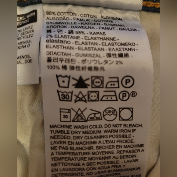 Levi Straus 502 Jeans - Picture 2 of 5